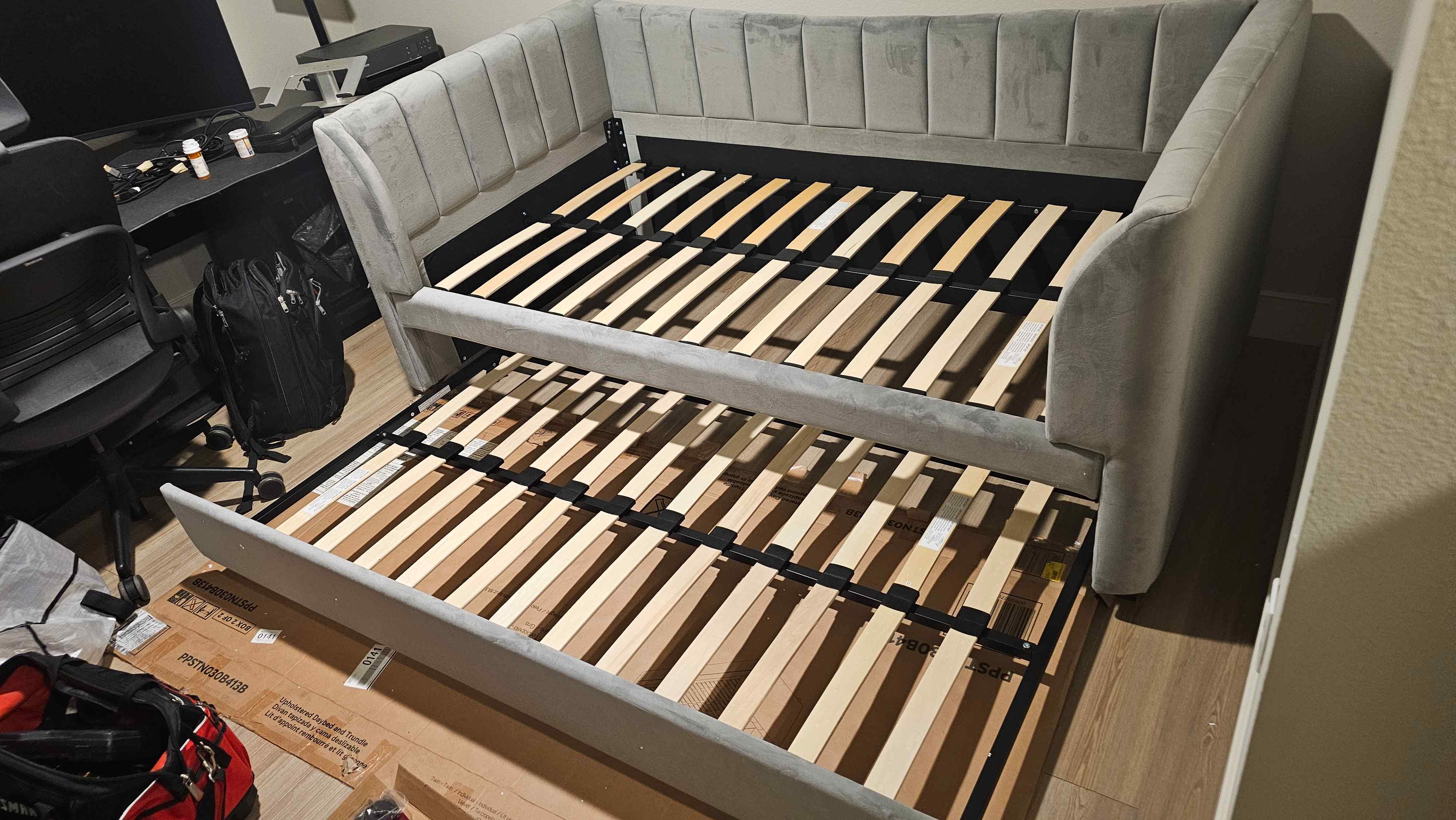 Furniture assembly, photo 1
